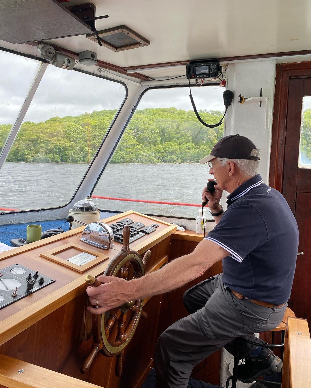 loch lomond boat trips luss