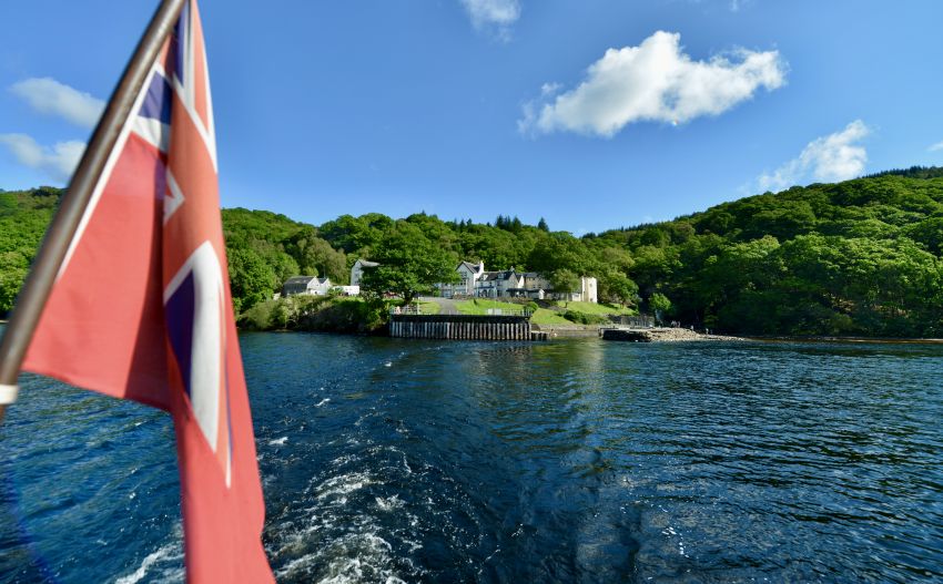 Boat leaving Inversnaid 