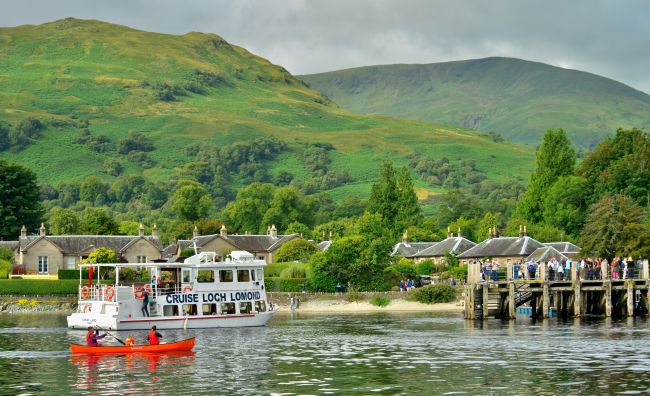 Luss Circular cruise returning to Luss Pier